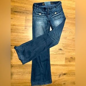 Women’s jeans